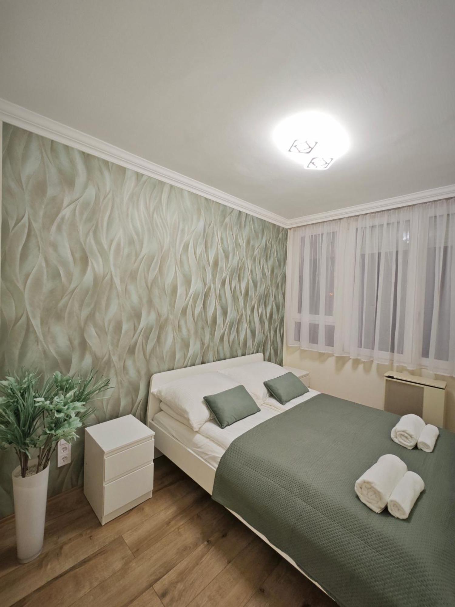 Central Greatforest Apartman เดเบรตเซน ภายนอก รูปภาพ